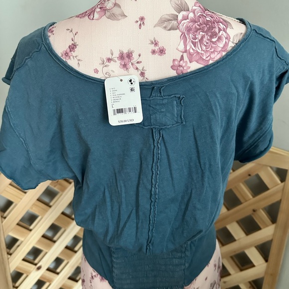 We The Free IVY TEE - Picture 3 of 4